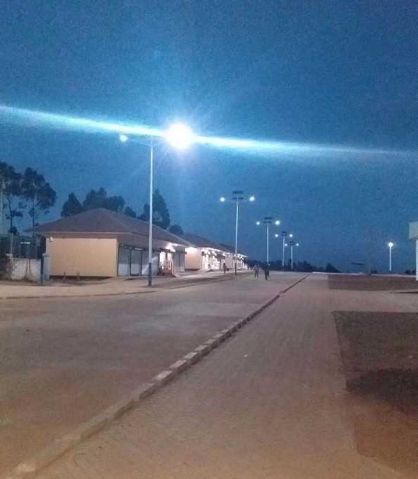 榕江县非洲科特迪瓦太阳能路灯工程